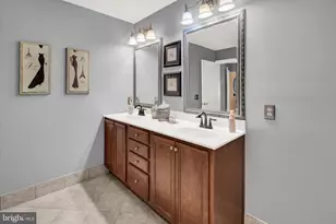 300 Reagan Dr, Sellersville, PA 18960 - Photo 30