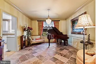 57 Cropwell Ln, Holland, PA 18966 - Photo 8