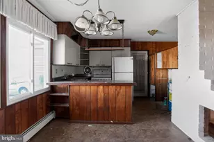 6 Field Ln, Levittown, PA 19055 - Photo 10