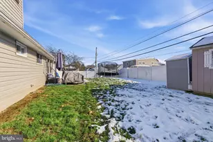 44 Cactus Rd, Levittown, PA 19057 - Photo 24