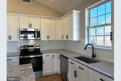 [Address not provided], Levittown, PA 19055 - Photo 10