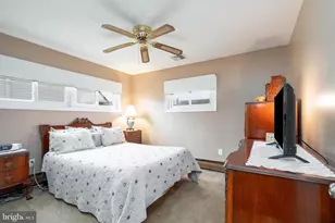 38 Vicar Ln, Levittown, PA 19054 - Photo 10