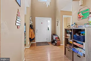 260 Hampshire Dr, Sellersville, PA 18960 - Photo 6