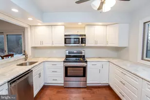 17 Eden Roc, New Hope, PA 18938 - Photo 6