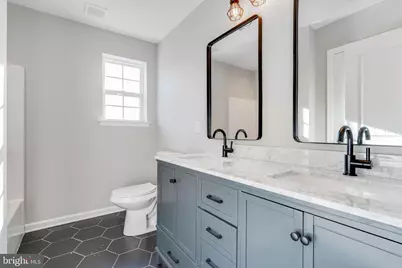 320 Elmwood Avenue, Langhorne, PA 19047 - Photo 24