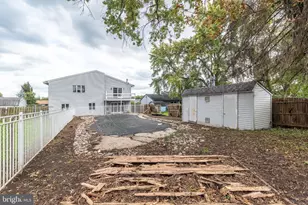313 Trenton Rd, Fairless Hills, PA 19030 - Photo 14