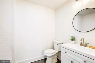 7301 N Radcliffe St, Bristol, PA 19007 - Photo 18