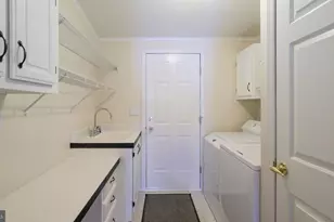 309 Blackberry Cir, New Hope, PA 18938 - Photo 16