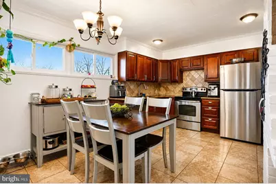 5 Thimbleberry Lane, Levittown, PA 19054 - Photo 2