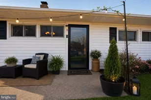 5 Thimbleberry Ln, Levittown, PA 19054 - Photo 16