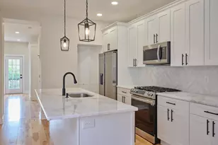 32 S State St, Newtown, PA 18940 - Photo 10