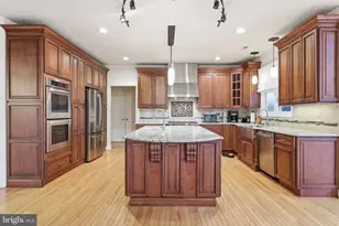 4 Sunrise Dr, Doylestown, PA 18901 - Photo 16