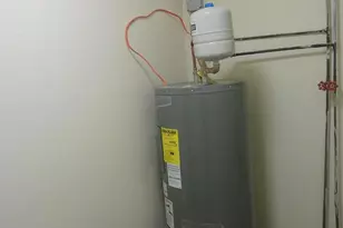 313 Wilson St, Bristol, PA 19007 - Photo 10