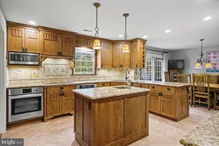 33 Hibiscus Ct, Doylestown, PA 18901 - Photo 18