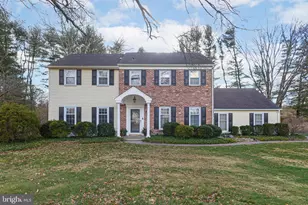 10 Bailey Dr, Washington Crossing, PA 18977 - Photo 1