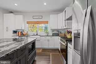 108 W Maple Ave, Morrisville, PA 19067 - Photo 16