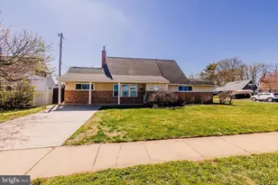 21 Velvet Ln, Levittown, PA 19054 - Photo 46