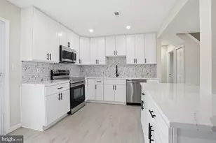 152 Junewood Dr, Levittown, PA 19055 - Photo 12