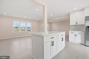 152 Junewood Dr, Levittown, PA 19055 - Photo 10