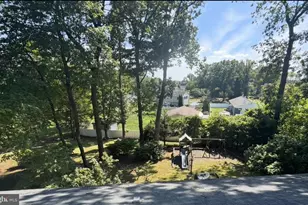 25 Farmway Dr, Richboro, PA 18954 - Photo 2