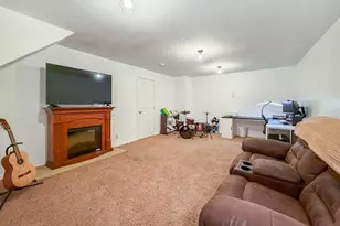 738 Bridgeview Rd, Feasterville-Trevose, PA 19053 - Photo 46