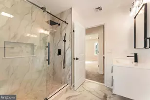 122 Ivy Hill Rd, Levittown, PA 19057 - Photo 32