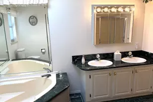 389 Thrush Ct W, New Hope, PA 18938 - Photo 12