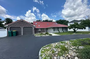 24 Rose Apple, Levittown, PA 19056 - Photo 2