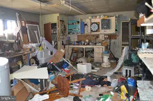 27 Spicebush Rd, Levittown, PA 19056 - Photo 18