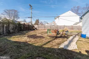 55 Hollow Rd, Levittown, PA 19056 - Photo 30