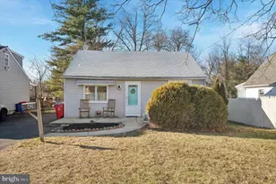 420 Fir St, Warminster, PA 18974 - Photo 2
