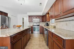 3 Swallow Rd, Holland, PA 18966 - Photo 14
