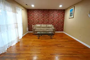 51 Hollybrooke Dr, Langhorne, PA 19047 - Photo 4