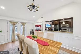 45 Nickelhill Ln, Levittown, PA 19054 - Photo 8