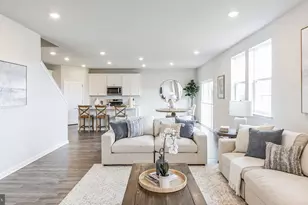 438 Liberty Trl, Sellersville, PA 18960 - Photo 4