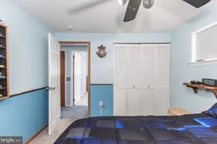 1036 Oakwood Dr, Warminster, PA 18974 - Photo 50