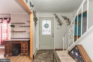 1036 Oakwood Dr, Warminster, PA 18974 - Photo 2