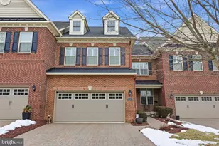 1246 St James Dr, Langhorne, PA 19047 - Photo 2