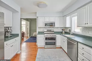 117 Cottonwood Ct, Doylestown, PA 18901 - Photo 16