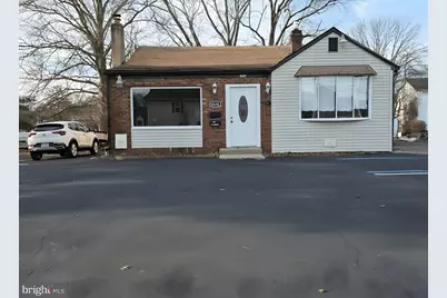 9141 New Falls Road, Levittown, PA 19054 - Photo 2