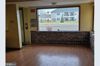 9141 New Falls Road, Levittown, PA 19054 - Photo 12