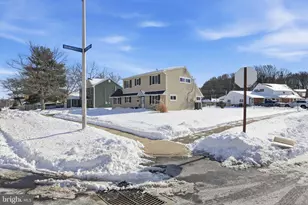 50 Red Cedar Dr, Levittown, PA 19055 - Photo 24