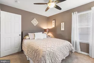 158 Wiltshire Ln, Warminster, PA 18974 - Photo 34