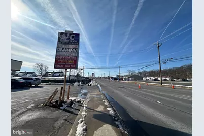 4510 New Falls Road, Levittown, PA 19056 - Photo 1