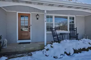 6374 Saw Mill Rd, New Hope, PA 18938 - Photo 2