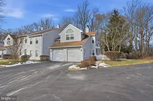 486 Cedar Hollow Dr, Yardley, PA 19067 - Photo 2