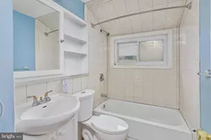 90 Cobalt Ridge Dr E, Levittown, PA 19057 - Photo 22