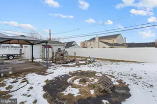 90 Cobalt Ridge Dr E, Levittown, PA 19057 - Photo 26