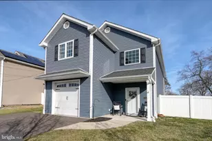 813 Fifth Ave, Croydon, PA 19021 - Photo 2