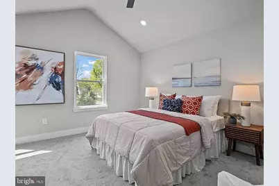 2822 Avenue E, Levittown, PA 19056 - Photo 8